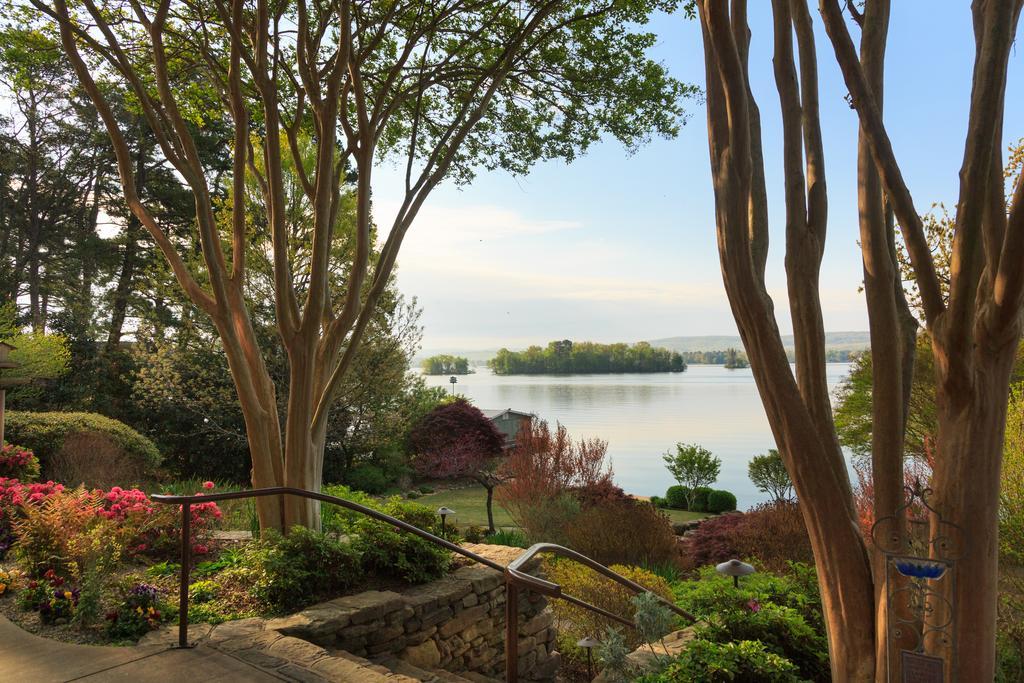 Lookout Point Lakeside Inn ฮอตสปริงส์ ภายนอก รูปภาพ